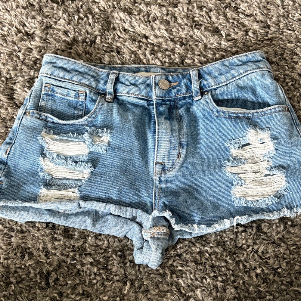 PacSun ripped Jean Shorts